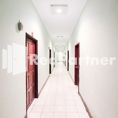 Hotel Mexicanna Syariah Mitra Reddoorz Jambi Exterior foto